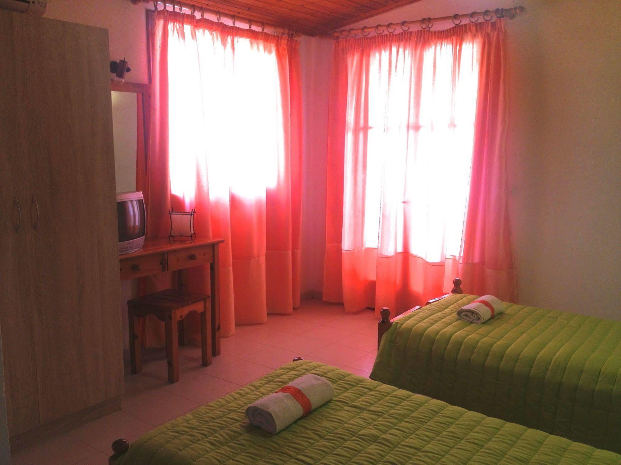 Ionian Breeze Apartments Kávos Esterno foto