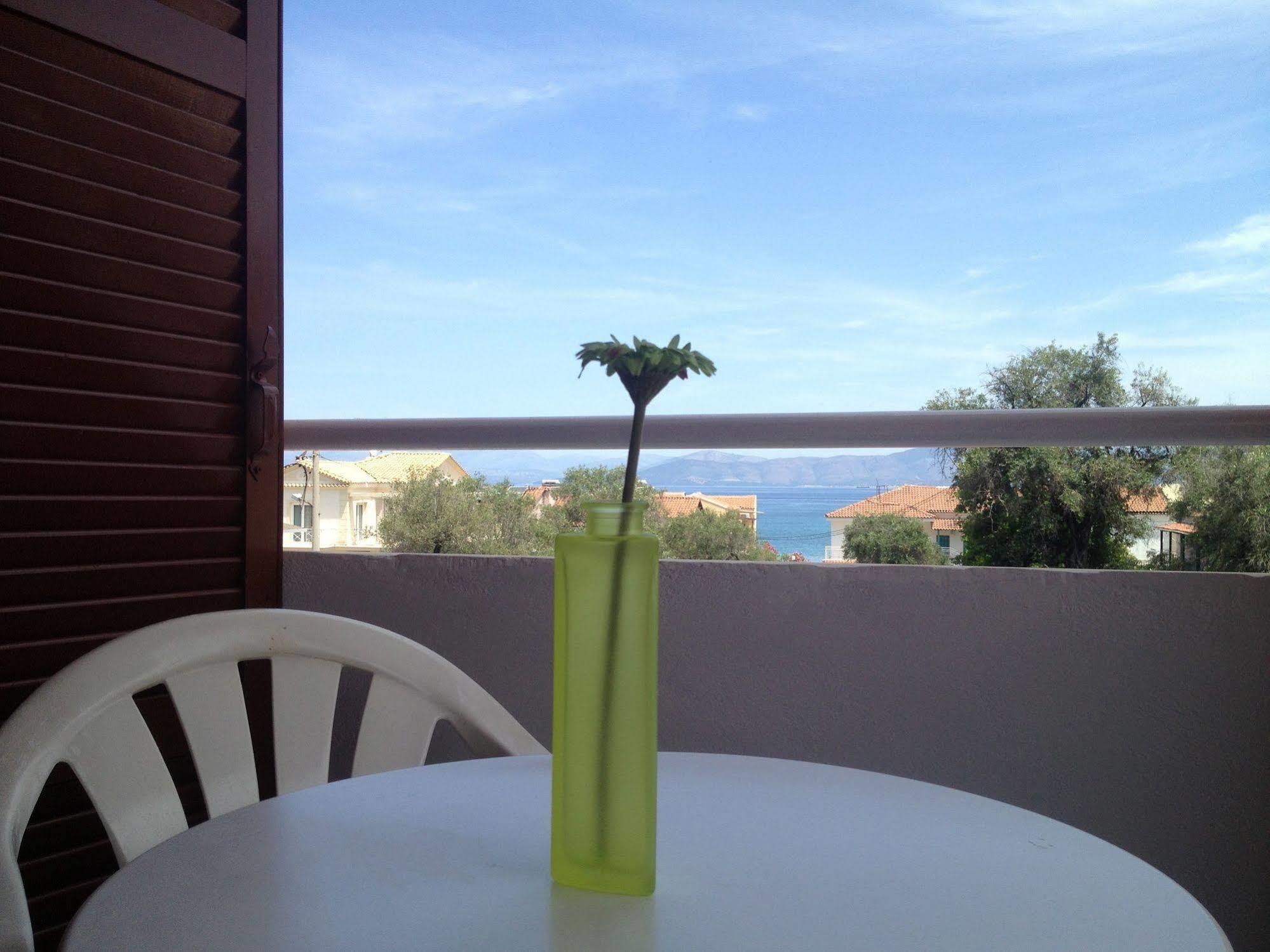 Ionian Breeze Apartments Kávos Esterno foto
