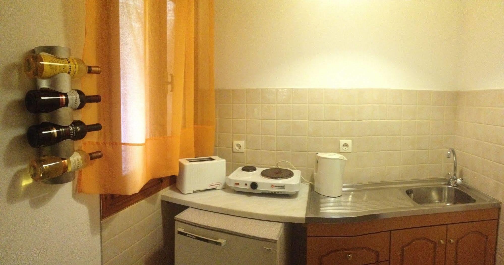 Ionian Breeze Apartments Kávos Esterno foto